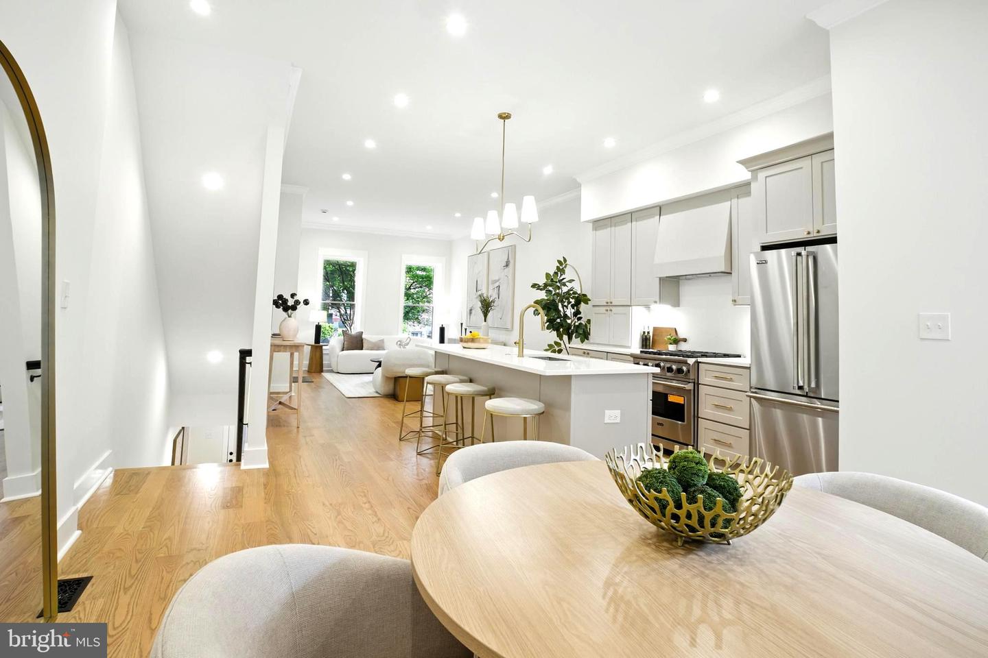 309 M ST NW #TOWNHOME B, WASHINGTON, District Of Columbia 20001, 3 Bedrooms Bedrooms, ,2 BathroomsBathrooms,Residential,For sale,309 M ST NW #TOWNHOME B,DCDC2203828 MLS # DCDC2203828