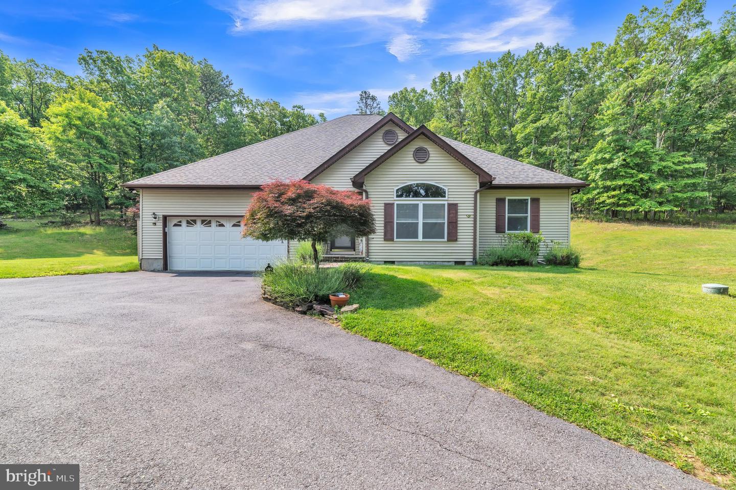 30 WOODED LN, FRONT ROYAL, Virginia 22630, 3 Bedrooms Bedrooms, ,2 BathroomsBathrooms,Residential,For sale,30 WOODED LN,VAWR2011366 MLS # VAWR2011366