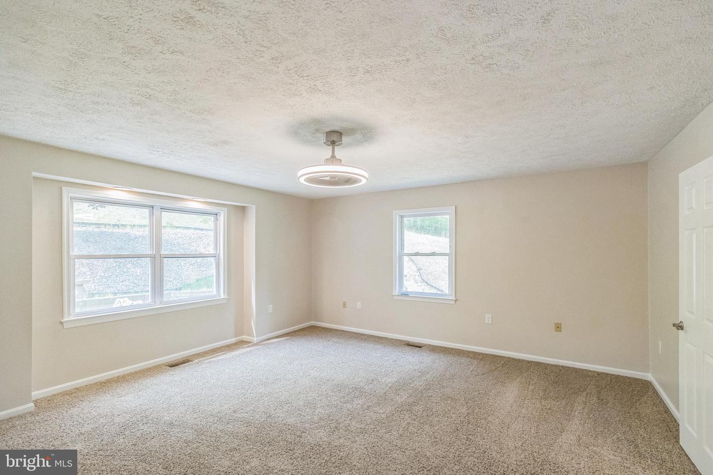 30 WOODED LN, FRONT ROYAL, Virginia 22630, 3 Bedrooms Bedrooms, ,2 BathroomsBathrooms,Residential,For sale,30 WOODED LN,VAWR2011366 MLS # VAWR2011366
