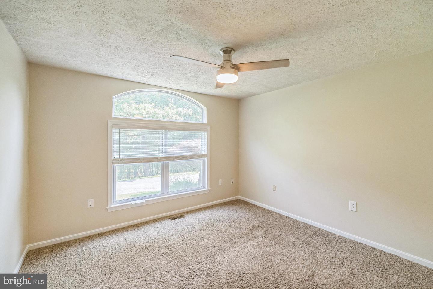 30 WOODED LN, FRONT ROYAL, Virginia 22630, 3 Bedrooms Bedrooms, ,2 BathroomsBathrooms,Residential,For sale,30 WOODED LN,VAWR2011366 MLS # VAWR2011366