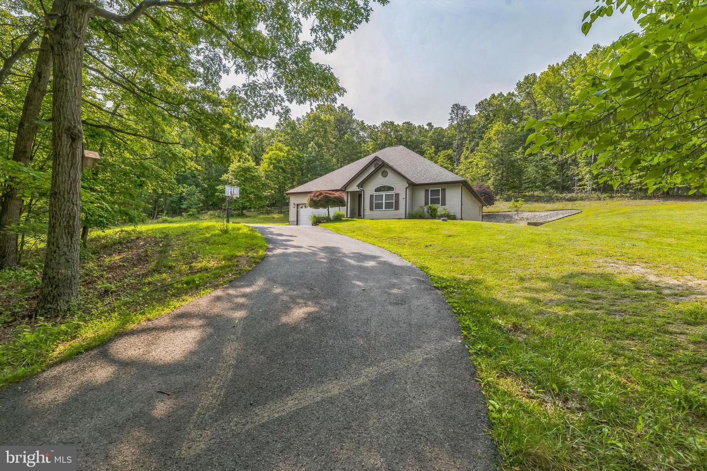 30 WOODED LN, FRONT ROYAL, Virginia 22630, 3 Bedrooms Bedrooms, ,2 BathroomsBathrooms,Residential,For sale,30 WOODED LN,VAWR2011366 MLS # VAWR2011366
