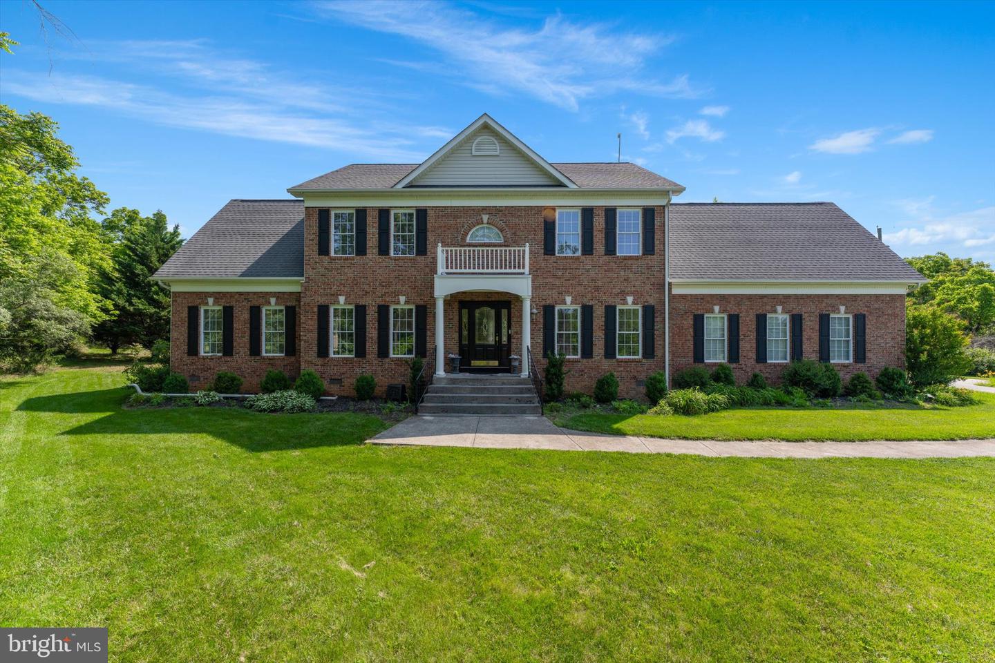 960 LAUREL GROVE RD, WINCHESTER, Virginia 22602, 5 Bedrooms Bedrooms, ,3 BathroomsBathrooms,Residential,For sale,960 LAUREL GROVE RD,VAFV2034610 MLS # VAFV2034610