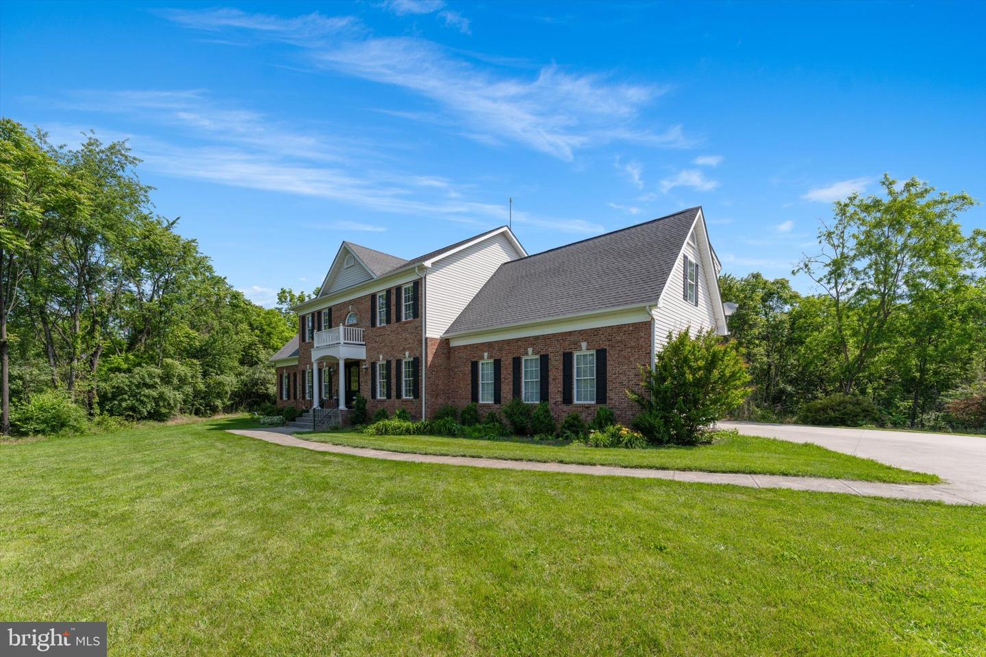 960 LAUREL GROVE RD, WINCHESTER, Virginia 22602, 5 Bedrooms Bedrooms, ,3 BathroomsBathrooms,Residential,For sale,960 LAUREL GROVE RD,VAFV2034610 MLS # VAFV2034610