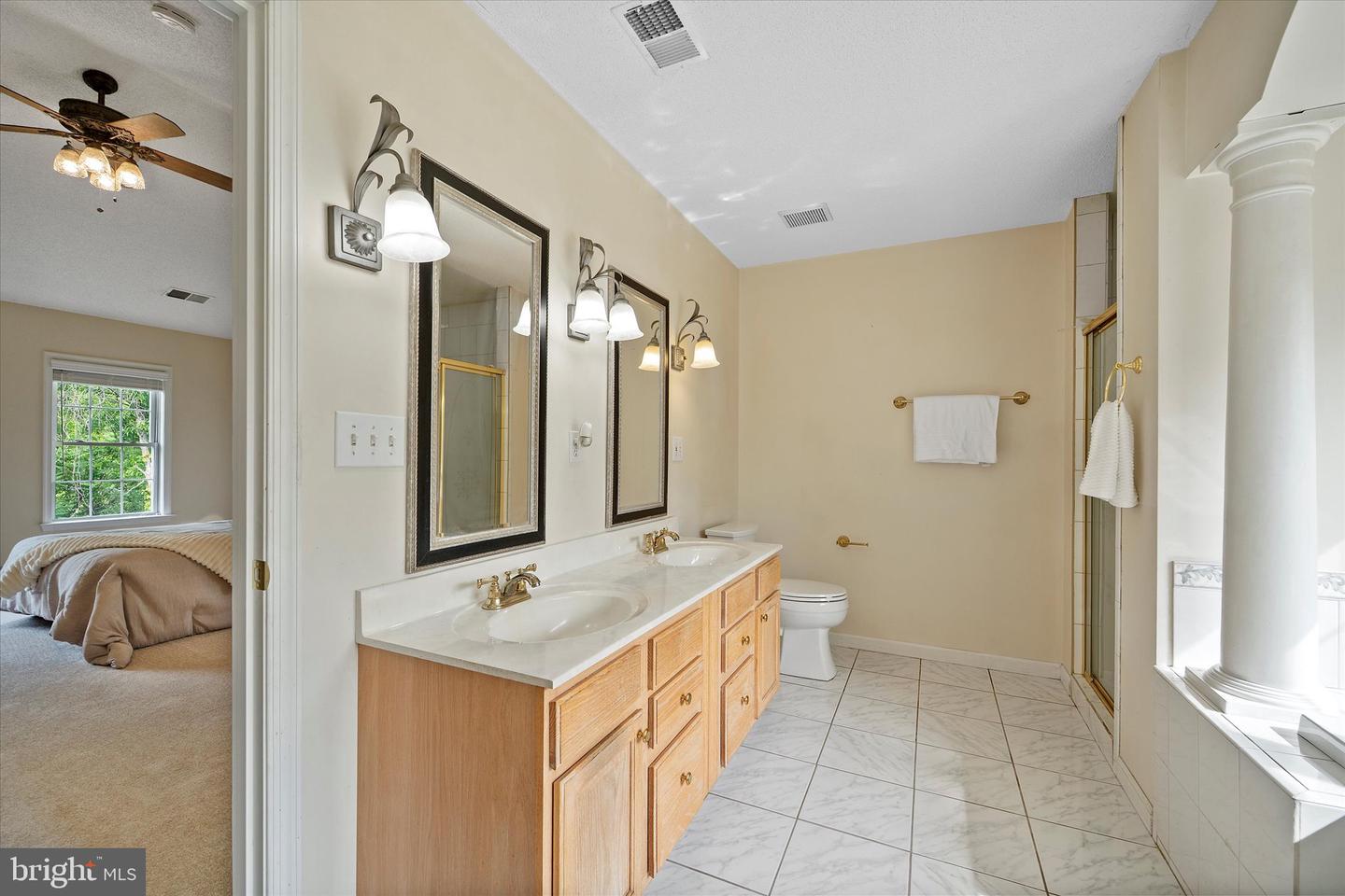 960 LAUREL GROVE RD, WINCHESTER, Virginia 22602, 5 Bedrooms Bedrooms, ,3 BathroomsBathrooms,Residential,For sale,960 LAUREL GROVE RD,VAFV2034610 MLS # VAFV2034610