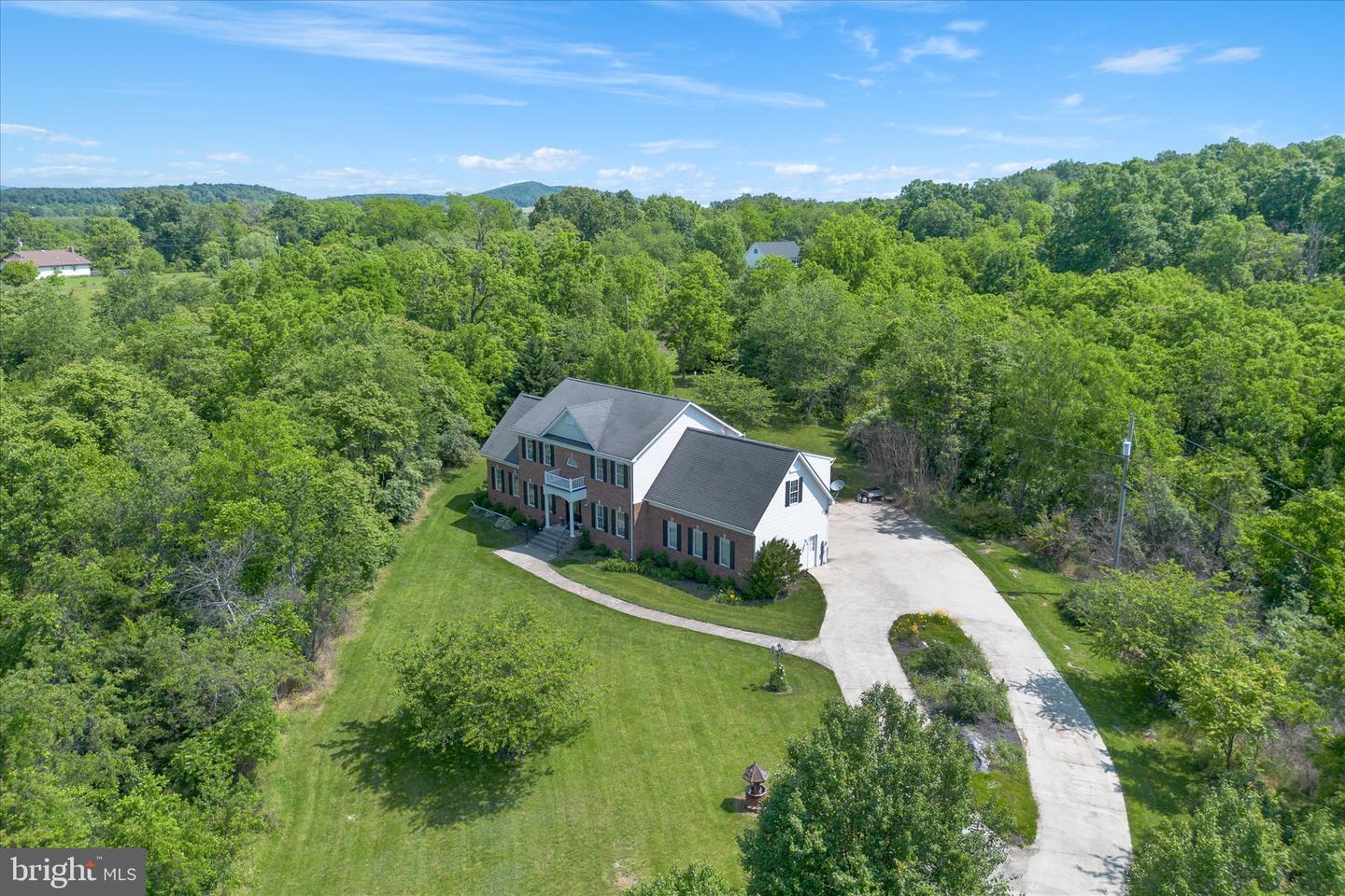 960 LAUREL GROVE RD, WINCHESTER, Virginia 22602, 5 Bedrooms Bedrooms, ,3 BathroomsBathrooms,Residential,For sale,960 LAUREL GROVE RD,VAFV2034610 MLS # VAFV2034610