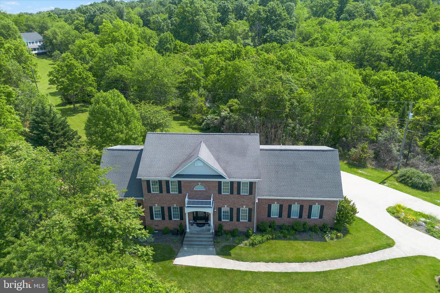960 LAUREL GROVE RD, WINCHESTER, Virginia 22602, 5 Bedrooms Bedrooms, ,3 BathroomsBathrooms,Residential,For sale,960 LAUREL GROVE RD,VAFV2034610 MLS # VAFV2034610