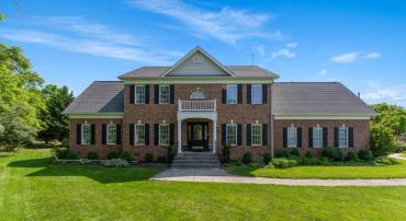960 LAUREL GROVE RD, WINCHESTER, Virginia 22602, 5 Bedrooms Bedrooms, ,3 BathroomsBathrooms,Residential,For sale,960 LAUREL GROVE RD,VAFV2034610 MLS # VAFV2034610