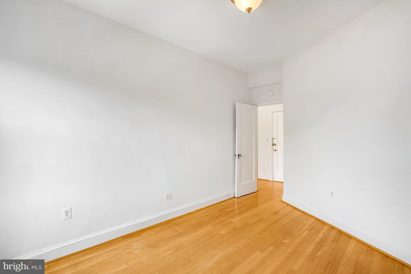2032-2040 BELMONT RD NW #521, WASHINGTON, District Of Columbia 20009, 1 Bedroom Bedrooms, ,1 BathroomBathrooms,Residential,For sale,2032-2040 BELMONT RD NW #521,DCDC2203852 MLS # DCDC2203852