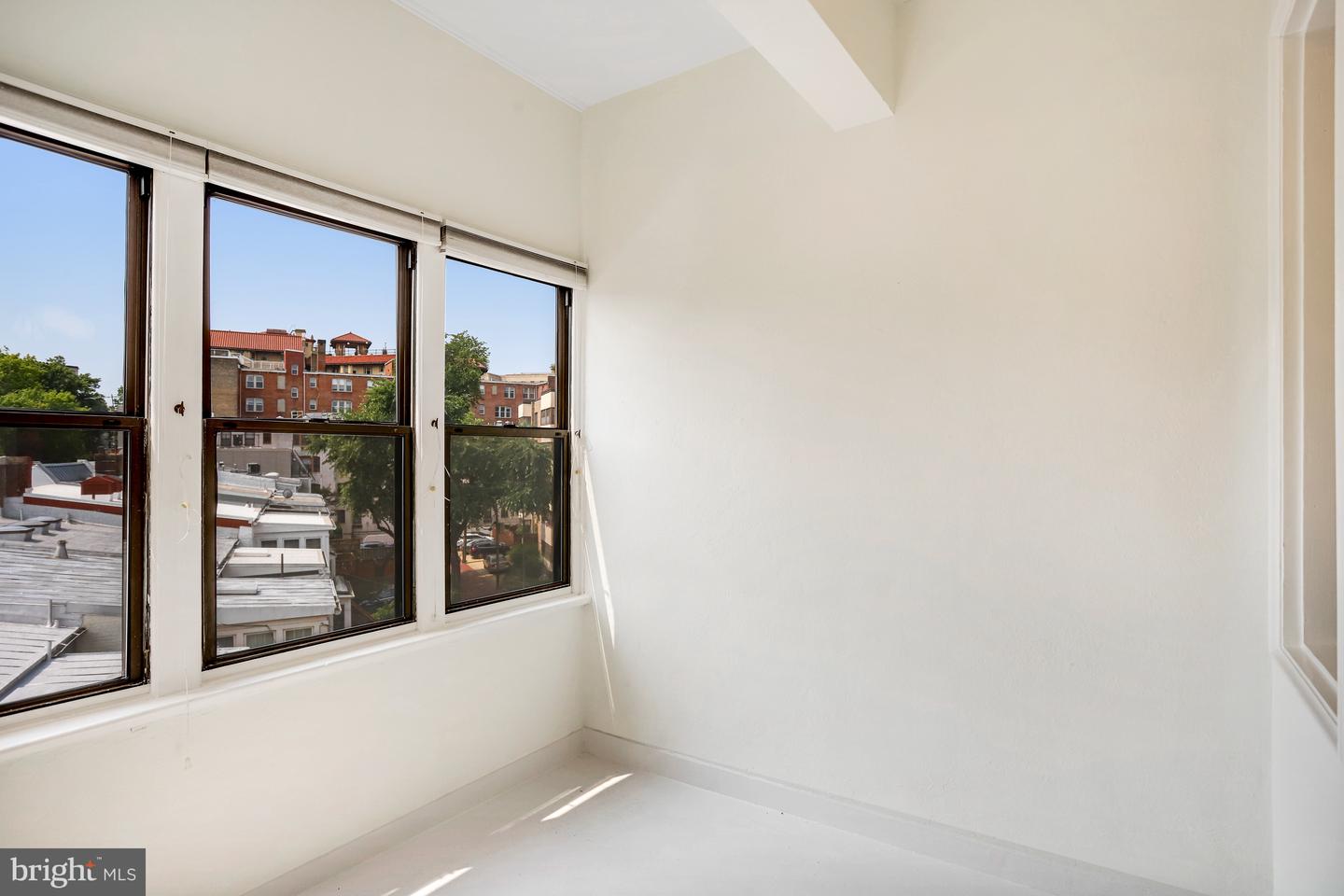 2032-2040 BELMONT RD NW #521, WASHINGTON, District Of Columbia 20009, 1 Bedroom Bedrooms, ,1 BathroomBathrooms,Residential,For sale,2032-2040 BELMONT RD NW #521,DCDC2203852 MLS # DCDC2203852