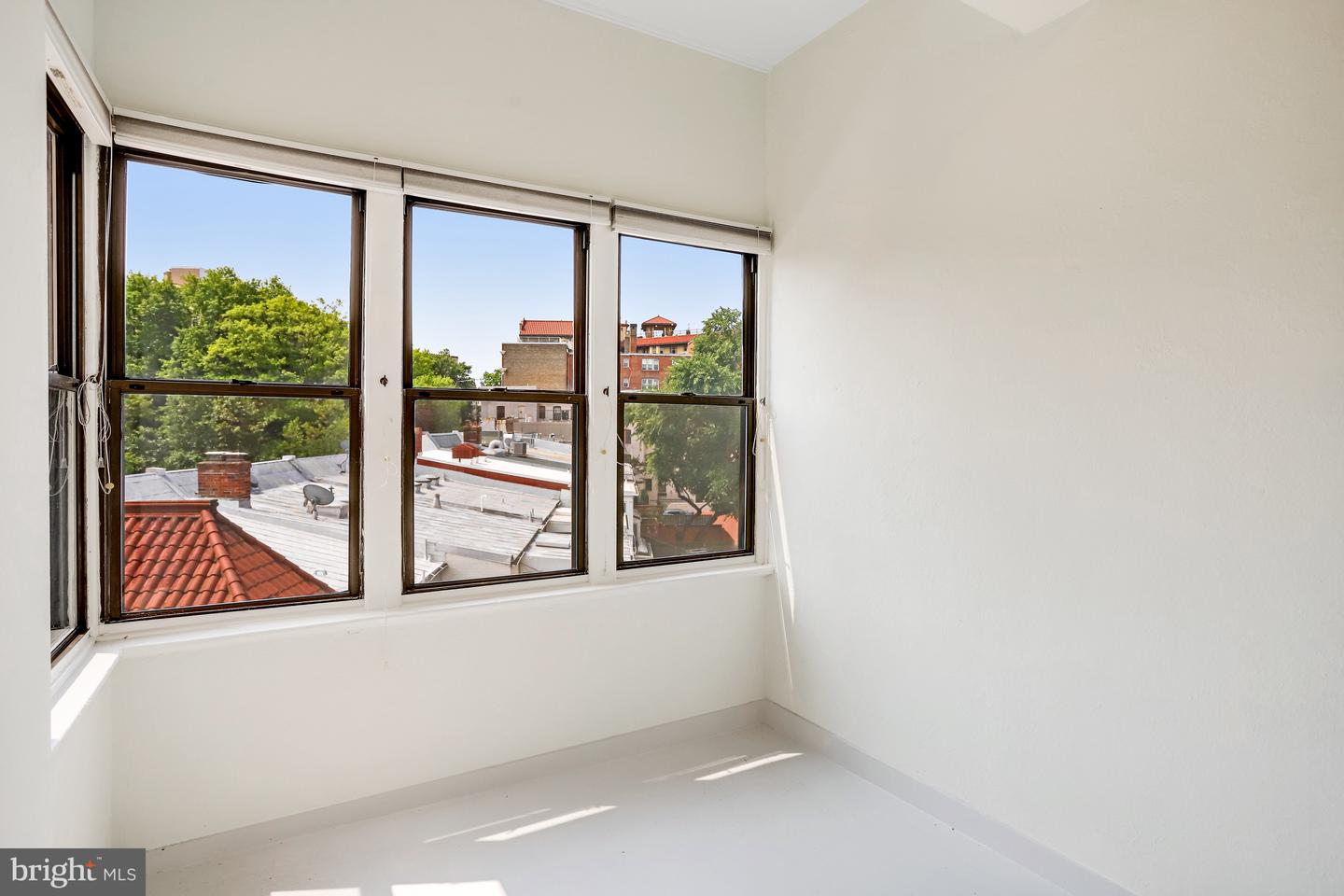 2032-2040 BELMONT RD NW #521, WASHINGTON, District Of Columbia 20009, 1 Bedroom Bedrooms, ,1 BathroomBathrooms,Residential,For sale,2032-2040 BELMONT RD NW #521,DCDC2203852 MLS # DCDC2203852