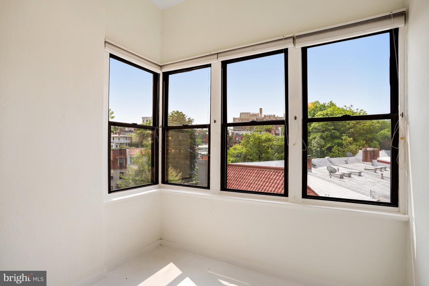 2032-2040 BELMONT RD NW #521, WASHINGTON, District Of Columbia 20009, 1 Bedroom Bedrooms, ,1 BathroomBathrooms,Residential,For sale,2032-2040 BELMONT RD NW #521,DCDC2203852 MLS # DCDC2203852