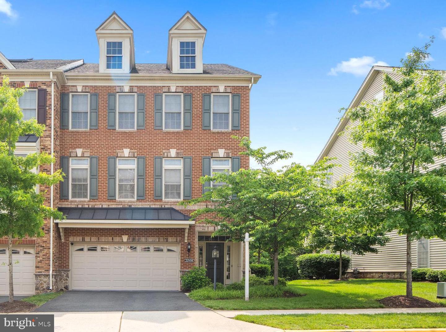 22559 WINDSOR LOCKS SQ, ASHBURN, Virginia 20148, 3 Bedrooms Bedrooms, ,3 BathroomsBathrooms,Residential,For sale,22559 WINDSOR LOCKS SQ,VALO2098640 MLS # VALO2098640