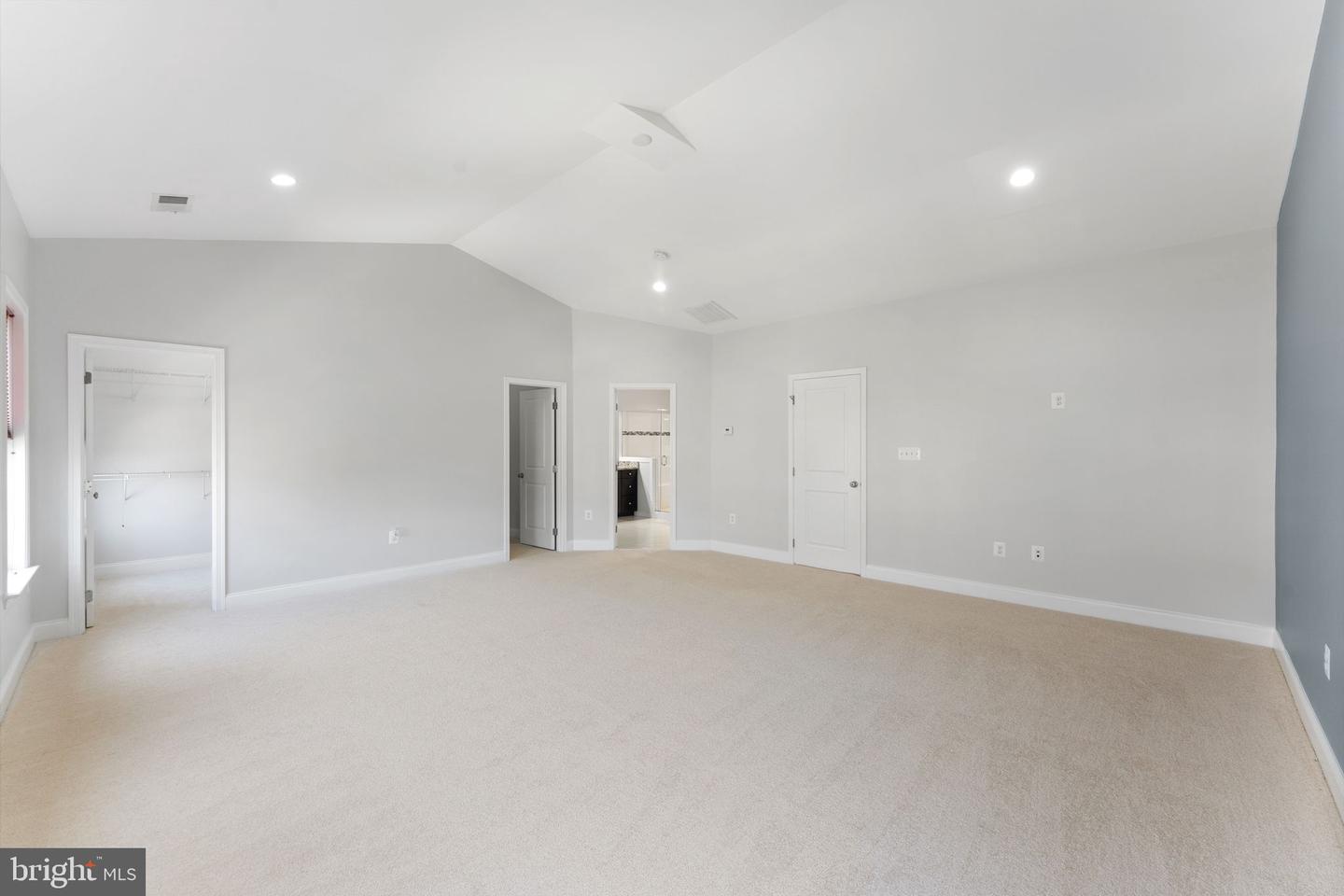 22559 WINDSOR LOCKS SQ, ASHBURN, Virginia 20148, 3 Bedrooms Bedrooms, ,3 BathroomsBathrooms,Residential,For sale,22559 WINDSOR LOCKS SQ,VALO2098640 MLS # VALO2098640