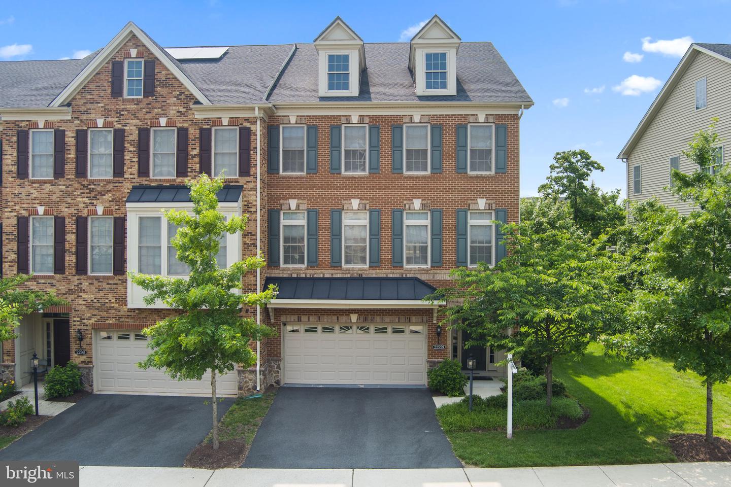 22559 WINDSOR LOCKS SQ, ASHBURN, Virginia 20148, 3 Bedrooms Bedrooms, ,3 BathroomsBathrooms,Residential,For sale,22559 WINDSOR LOCKS SQ,VALO2098640 MLS # VALO2098640