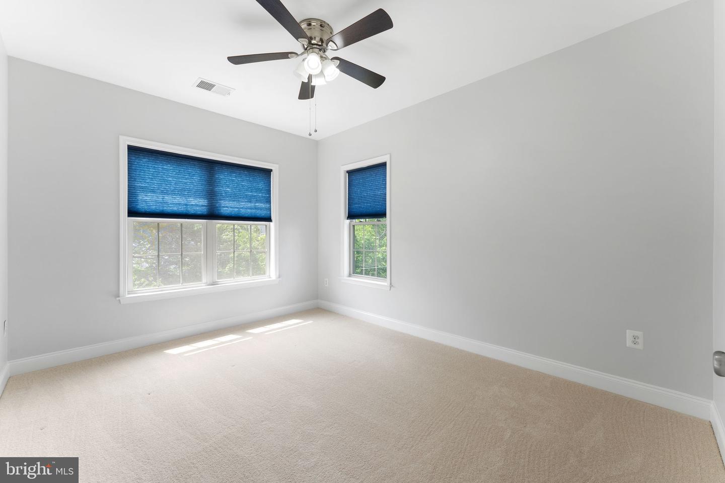 22559 WINDSOR LOCKS SQ, ASHBURN, Virginia 20148, 3 Bedrooms Bedrooms, ,3 BathroomsBathrooms,Residential,For sale,22559 WINDSOR LOCKS SQ,VALO2098640 MLS # VALO2098640