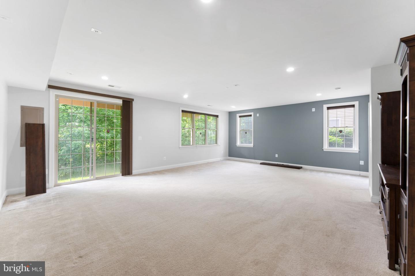 22559 WINDSOR LOCKS SQ, ASHBURN, Virginia 20148, 3 Bedrooms Bedrooms, ,3 BathroomsBathrooms,Residential,For sale,22559 WINDSOR LOCKS SQ,VALO2098640 MLS # VALO2098640