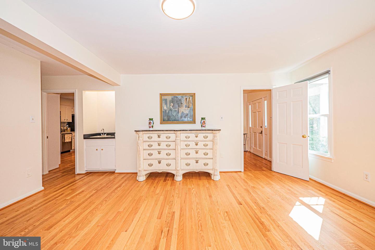 7111 CHESHIRE CT, ALEXANDRIA, Virginia 22307, 4 Bedrooms Bedrooms, ,2 BathroomsBathrooms,Residential,For sale,7111 CHESHIRE CT,VAFX2245240 MLS # VAFX2245240
