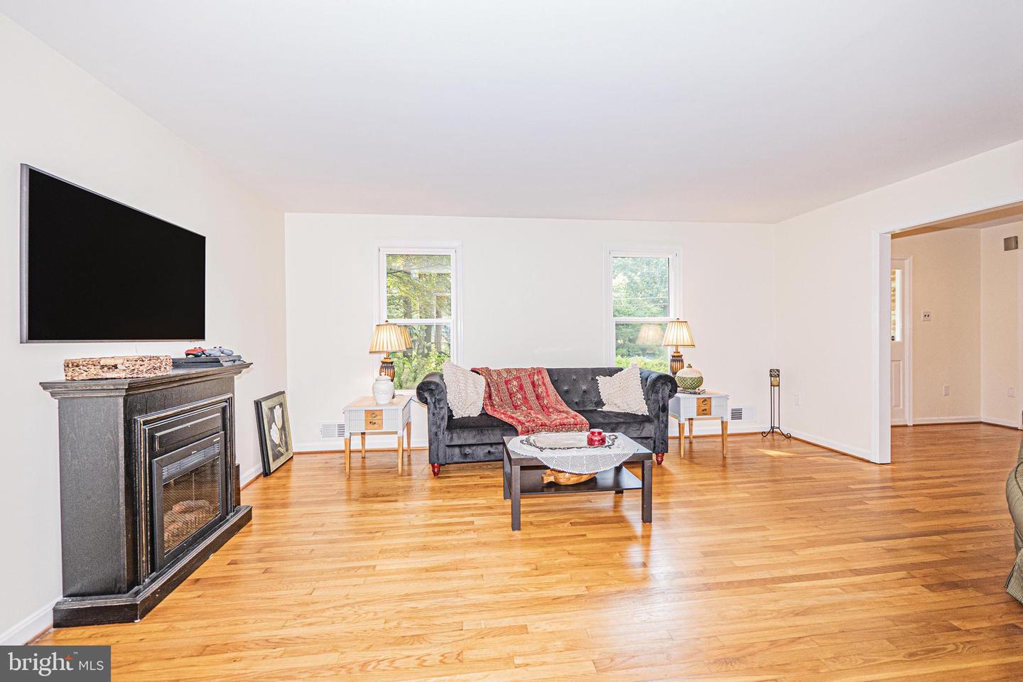 7111 CHESHIRE CT, ALEXANDRIA, Virginia 22307, 4 Bedrooms Bedrooms, ,2 BathroomsBathrooms,Residential,For sale,7111 CHESHIRE CT,VAFX2245240 MLS # VAFX2245240