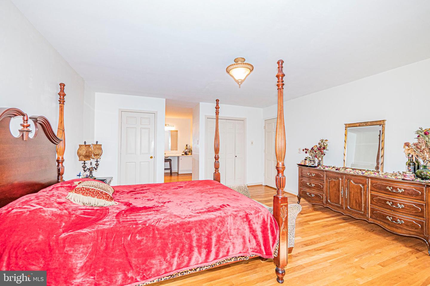 7111 CHESHIRE CT, ALEXANDRIA, Virginia 22307, 4 Bedrooms Bedrooms, ,2 BathroomsBathrooms,Residential,For sale,7111 CHESHIRE CT,VAFX2245240 MLS # VAFX2245240