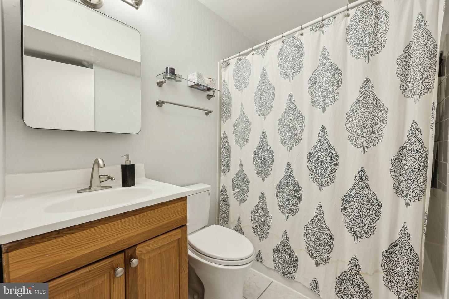 2257 CEDAR LN, VIENNA, Virginia 22182, 4 Bedrooms Bedrooms, ,3 BathroomsBathrooms,Residential,For sale,2257 CEDAR LN,VAFX2244956 MLS # VAFX2244956