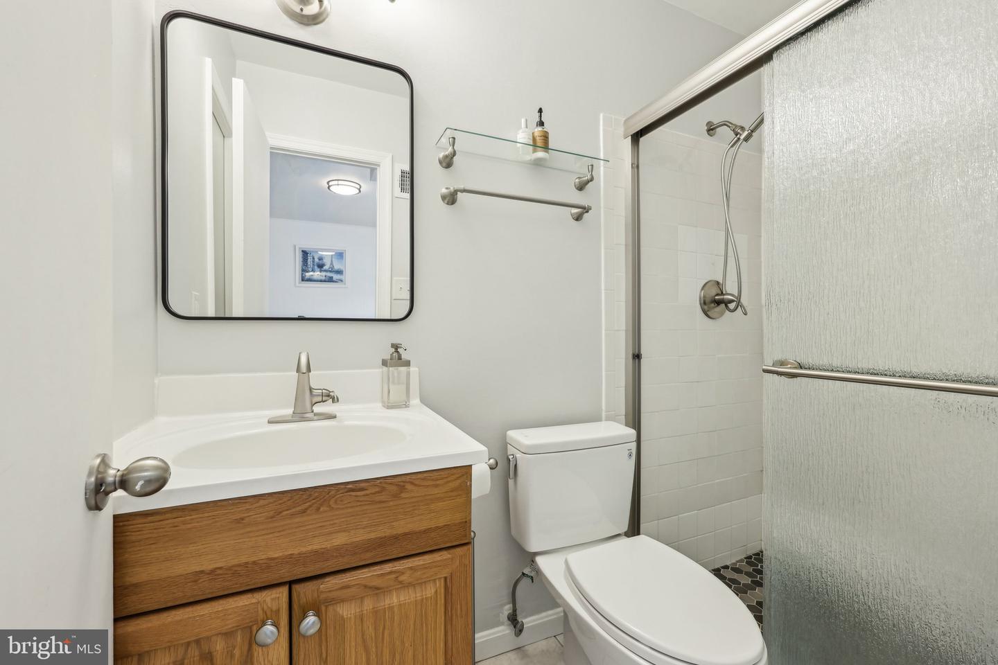 2257 CEDAR LN, VIENNA, Virginia 22182, 4 Bedrooms Bedrooms, ,3 BathroomsBathrooms,Residential,For sale,2257 CEDAR LN,VAFX2244956 MLS # VAFX2244956
