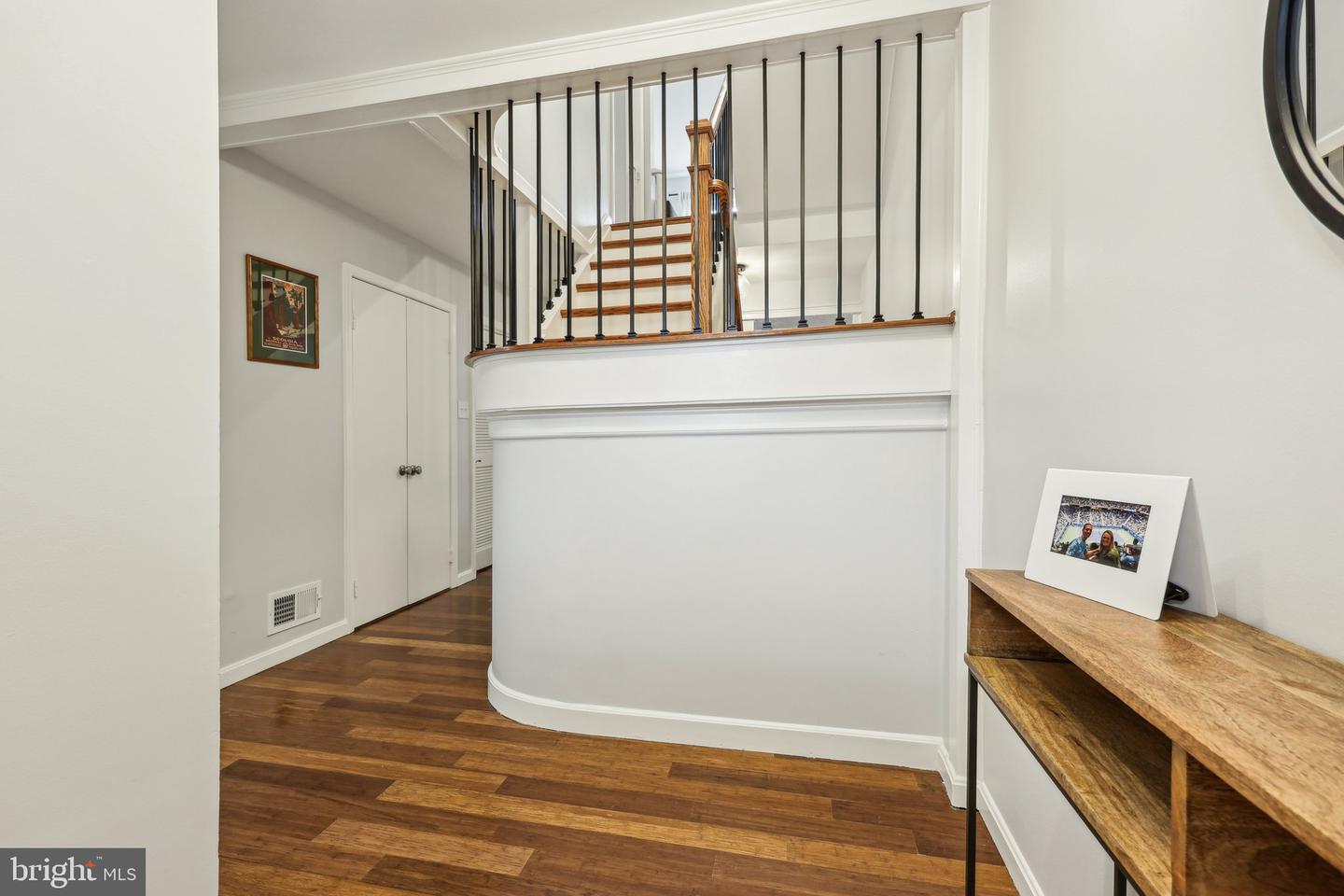 2257 CEDAR LN, VIENNA, Virginia 22182, 4 Bedrooms Bedrooms, ,3 BathroomsBathrooms,Residential,For sale,2257 CEDAR LN,VAFX2244956 MLS # VAFX2244956