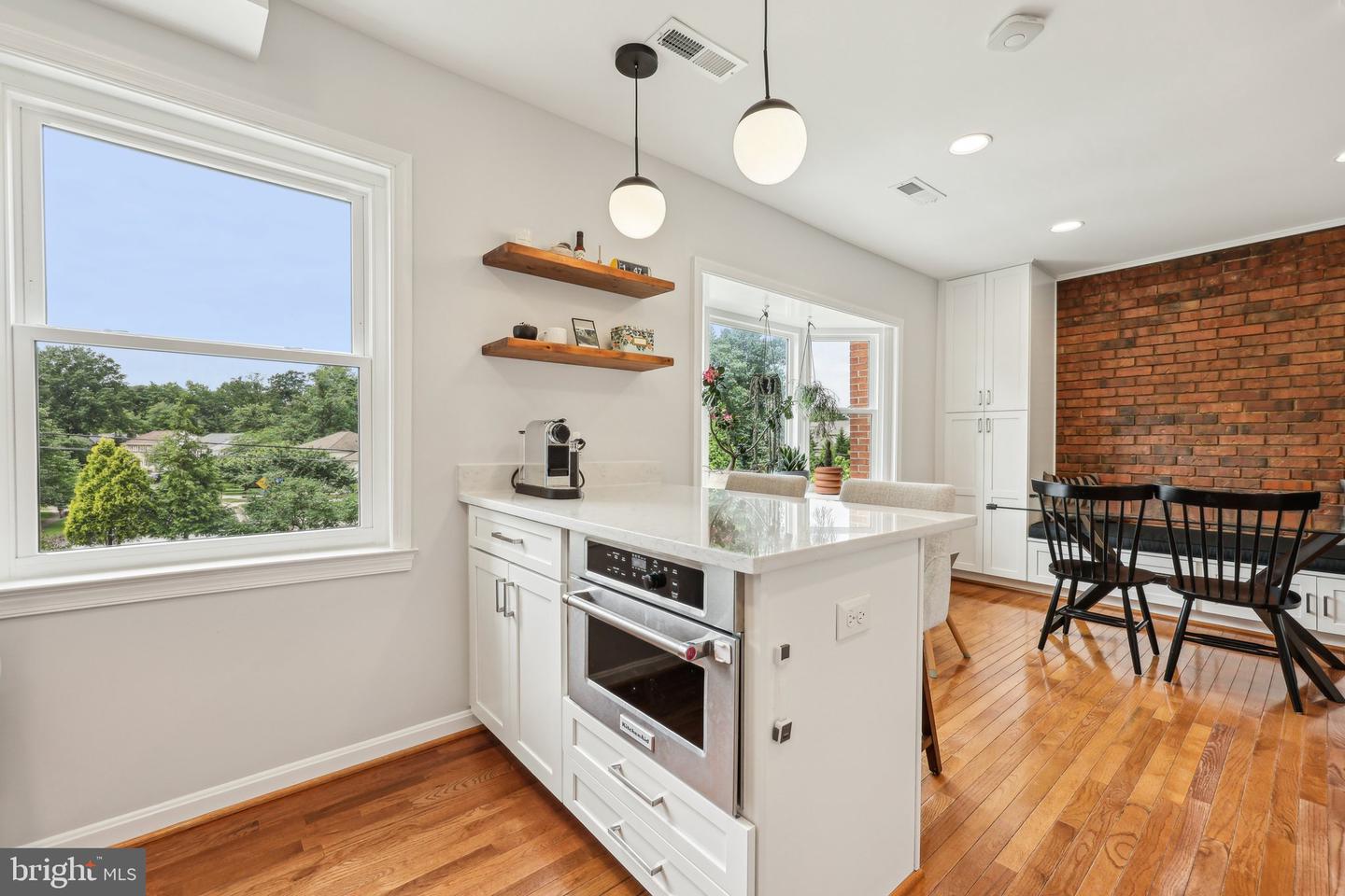 2257 CEDAR LN, VIENNA, Virginia 22182, 4 Bedrooms Bedrooms, ,3 BathroomsBathrooms,Residential,For sale,2257 CEDAR LN,VAFX2244956 MLS # VAFX2244956