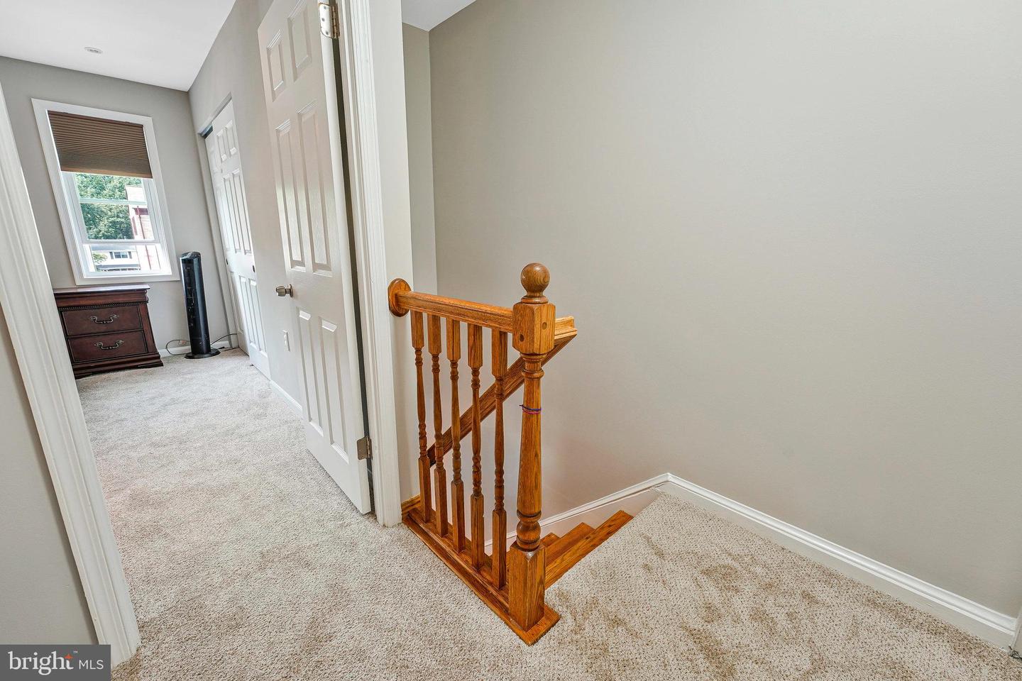 9859 LAKEPOINTE DR, BURKE, Virginia 22015, 3 Bedrooms Bedrooms, ,2 BathroomsBathrooms,Residential,For sale,9859 LAKEPOINTE DR,VAFX2244960 MLS # VAFX2244960