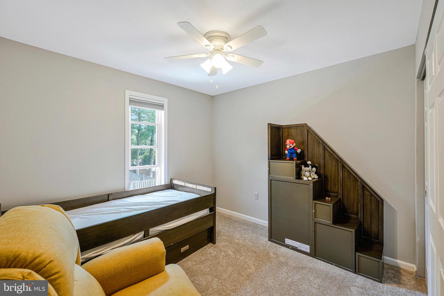 9859 LAKEPOINTE DR, BURKE, Virginia 22015, 3 Bedrooms Bedrooms, ,2 BathroomsBathrooms,Residential,For sale,9859 LAKEPOINTE DR,VAFX2244960 MLS # VAFX2244960