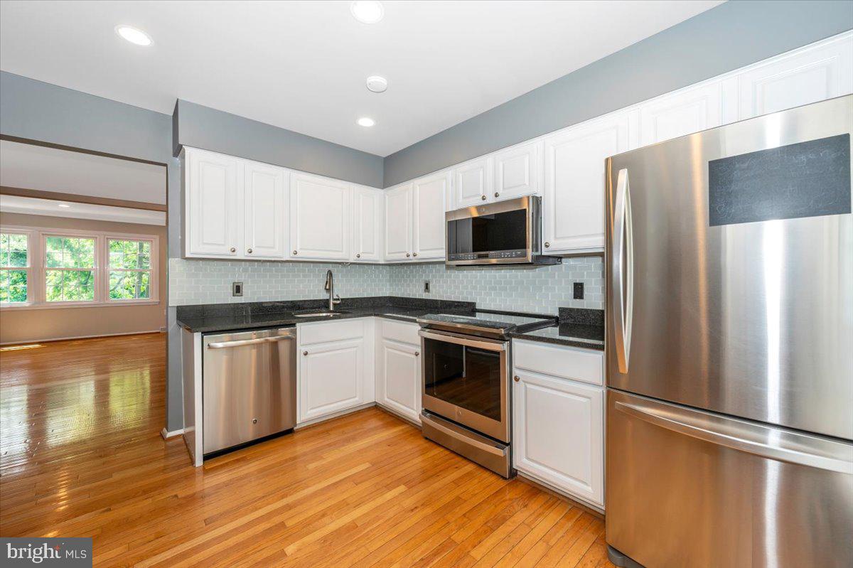 261 COMMONS DR NW, VIENNA, Virginia 22180, 3 Bedrooms Bedrooms, ,2 BathroomsBathrooms,Residential,For sale,261 COMMONS DR NW,VAFX2244962 MLS # VAFX2244962