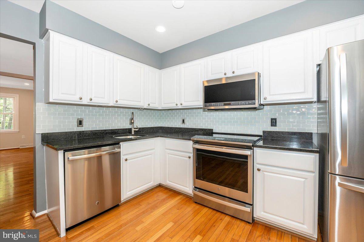 261 COMMONS DR NW, VIENNA, Virginia 22180, 3 Bedrooms Bedrooms, ,2 BathroomsBathrooms,Residential,For sale,261 COMMONS DR NW,VAFX2244962 MLS # VAFX2244962