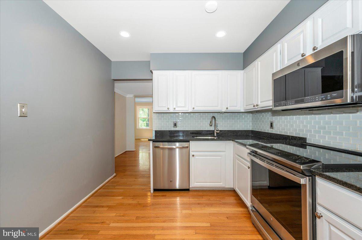 261 COMMONS DR NW, VIENNA, Virginia 22180, 3 Bedrooms Bedrooms, ,2 BathroomsBathrooms,Residential,For sale,261 COMMONS DR NW,VAFX2244962 MLS # VAFX2244962