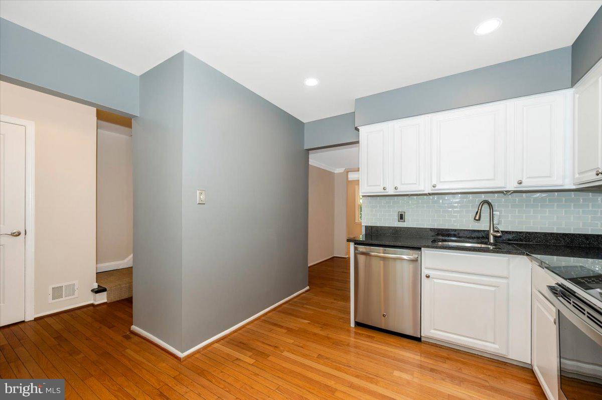 261 COMMONS DR NW, VIENNA, Virginia 22180, 3 Bedrooms Bedrooms, ,2 BathroomsBathrooms,Residential,For sale,261 COMMONS DR NW,VAFX2244962 MLS # VAFX2244962