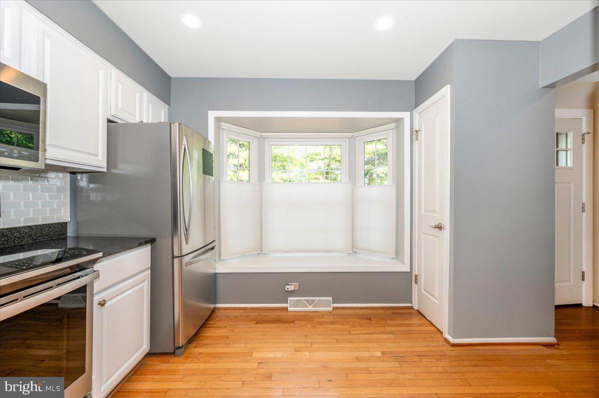 261 COMMONS DR NW, VIENNA, Virginia 22180, 3 Bedrooms Bedrooms, ,2 BathroomsBathrooms,Residential,For sale,261 COMMONS DR NW,VAFX2244962 MLS # VAFX2244962