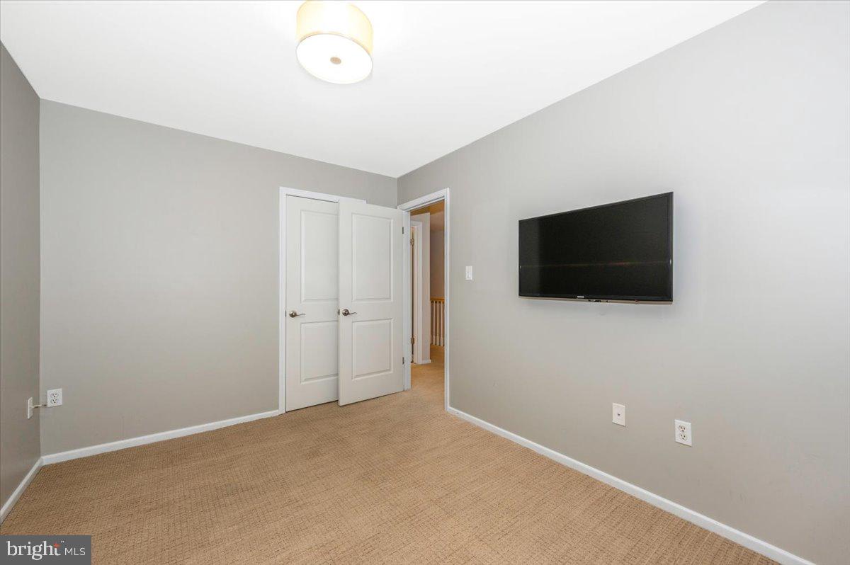 261 COMMONS DR NW, VIENNA, Virginia 22180, 3 Bedrooms Bedrooms, ,2 BathroomsBathrooms,Residential,For sale,261 COMMONS DR NW,VAFX2244962 MLS # VAFX2244962