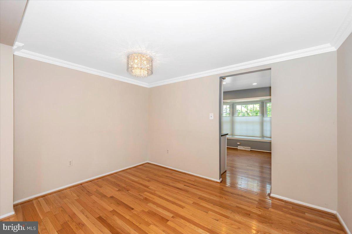 261 COMMONS DR NW, VIENNA, Virginia 22180, 3 Bedrooms Bedrooms, ,2 BathroomsBathrooms,Residential,For sale,261 COMMONS DR NW,VAFX2244962 MLS # VAFX2244962