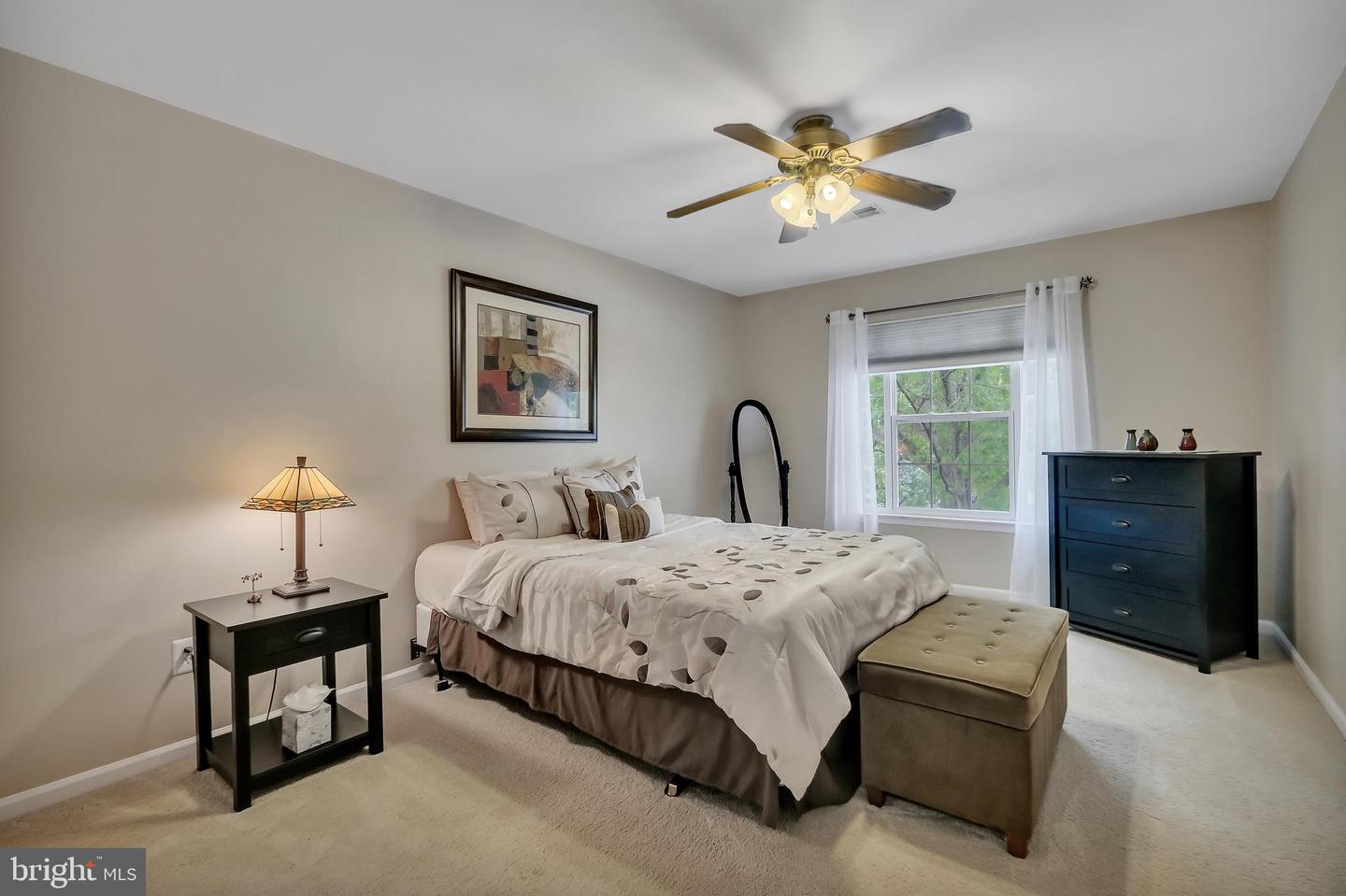 208 OAKCREST MANOR DR NE, LEESBURG, Virginia 20176, 4 Bedrooms Bedrooms, ,3 BathroomsBathrooms,Residential,For sale,208 OAKCREST MANOR DR NE,VALO2098602 MLS # VALO2098602