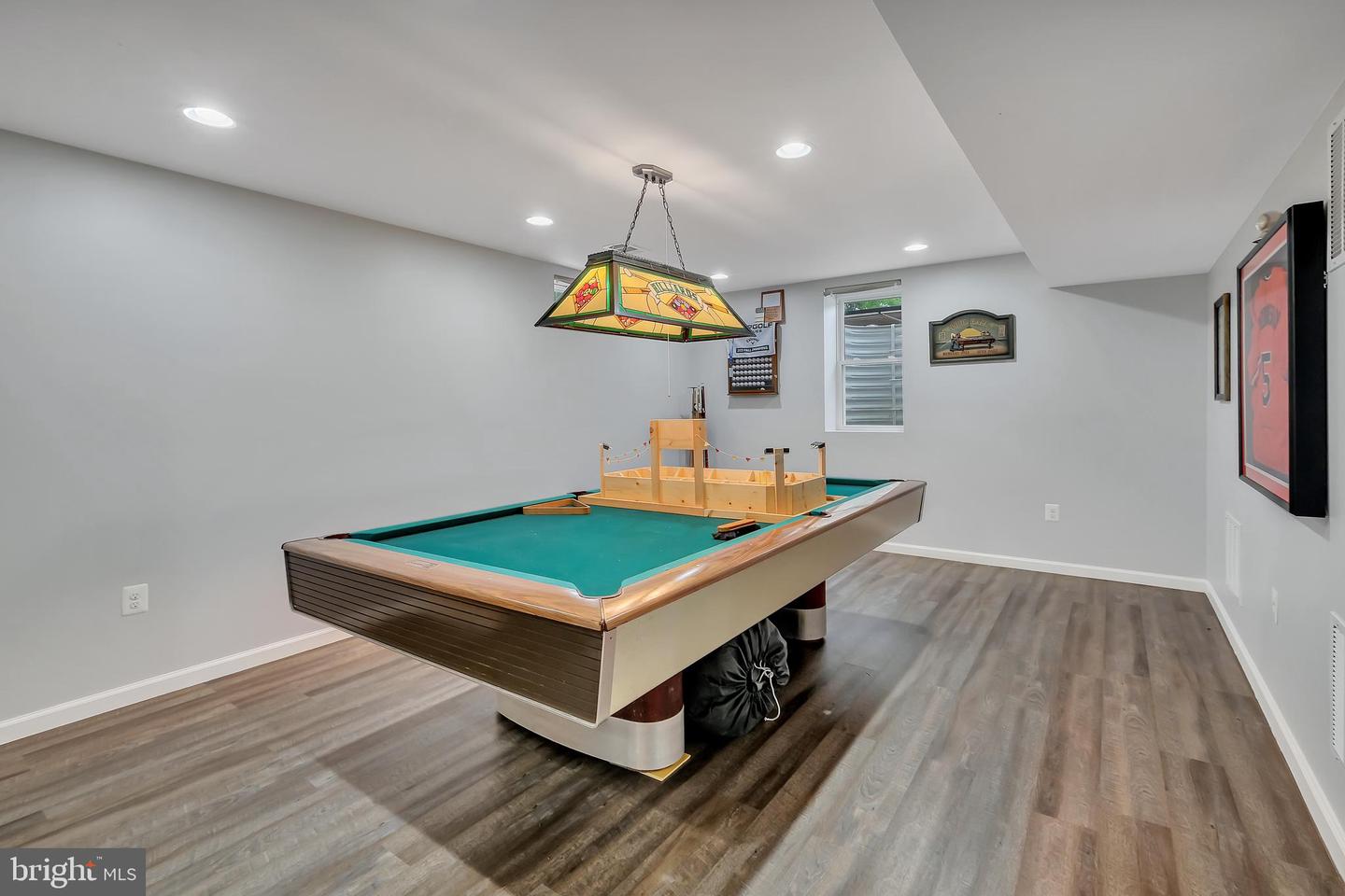 208 OAKCREST MANOR DR NE, LEESBURG, Virginia 20176, 4 Bedrooms Bedrooms, ,3 BathroomsBathrooms,Residential,For sale,208 OAKCREST MANOR DR NE,VALO2098602 MLS # VALO2098602