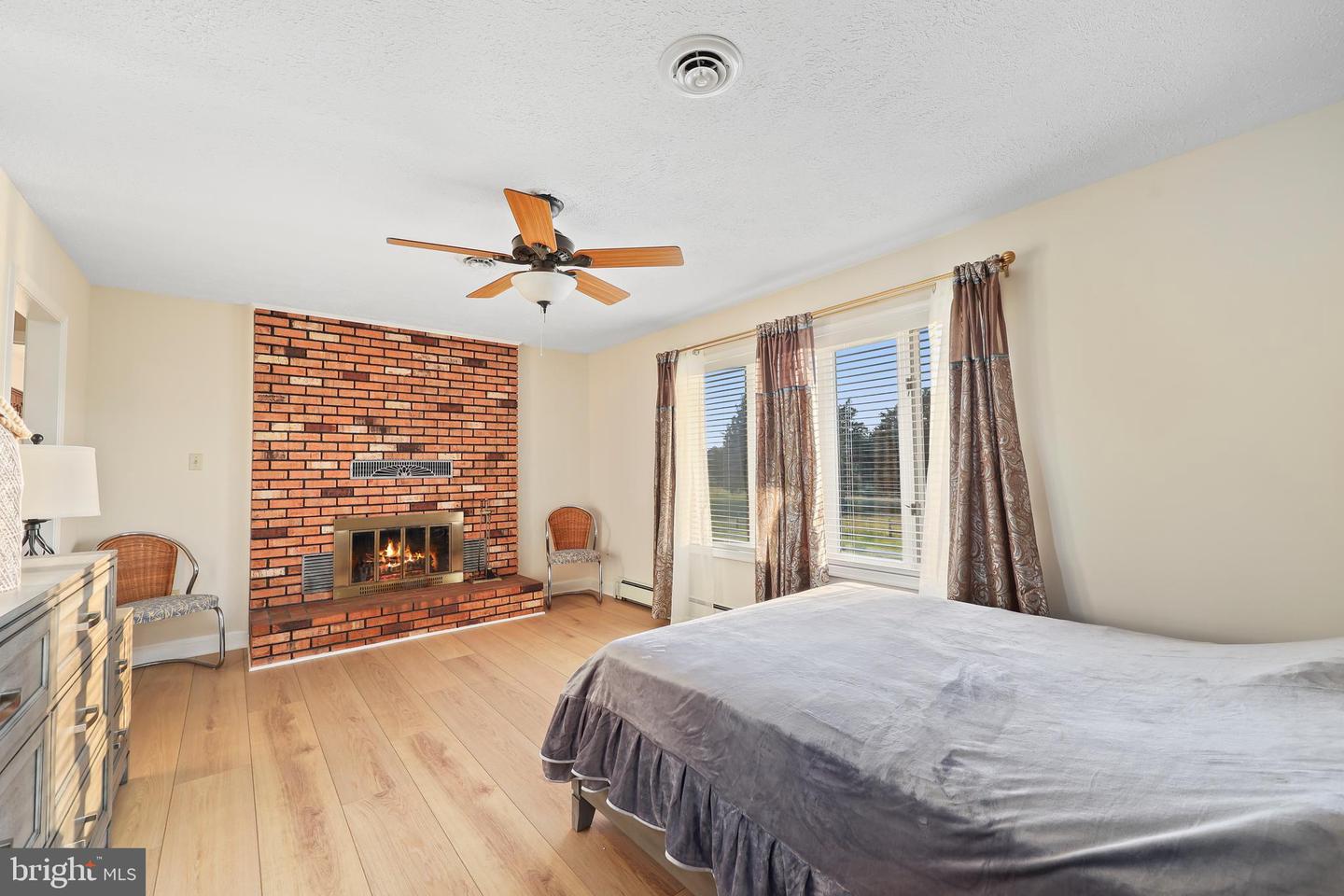 7787 GREENWICH RD, CATLETT, Virginia 20119, 6 Bedrooms Bedrooms, ,3 BathroomsBathrooms,Residential,For sale,7787 GREENWICH RD,VAFQ2016898 MLS # VAFQ2016898