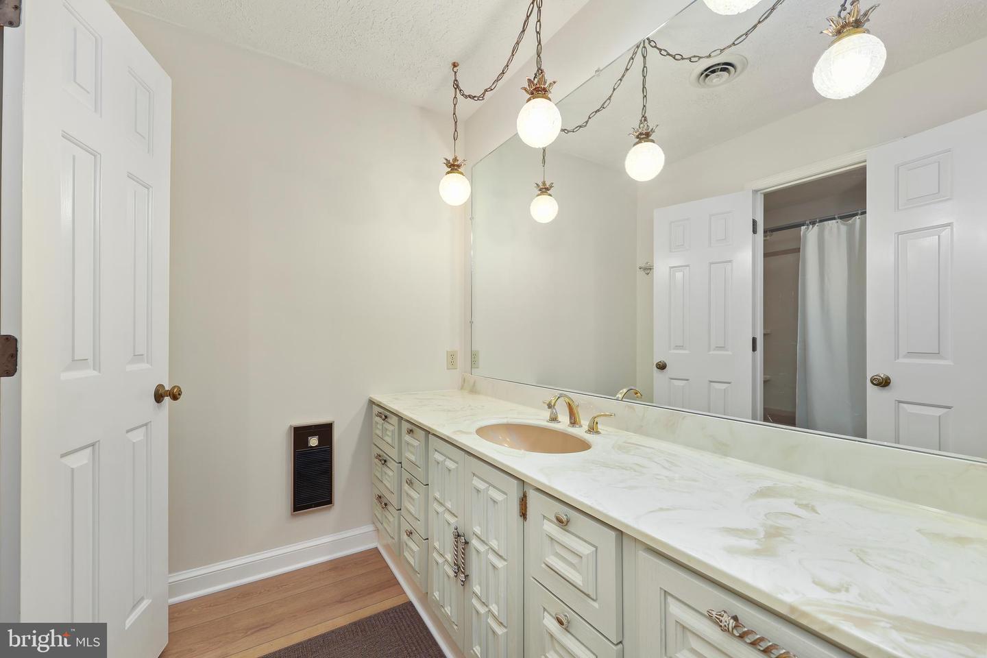 7787 GREENWICH RD, CATLETT, Virginia 20119, 6 Bedrooms Bedrooms, ,3 BathroomsBathrooms,Residential,For sale,7787 GREENWICH RD,VAFQ2016898 MLS # VAFQ2016898