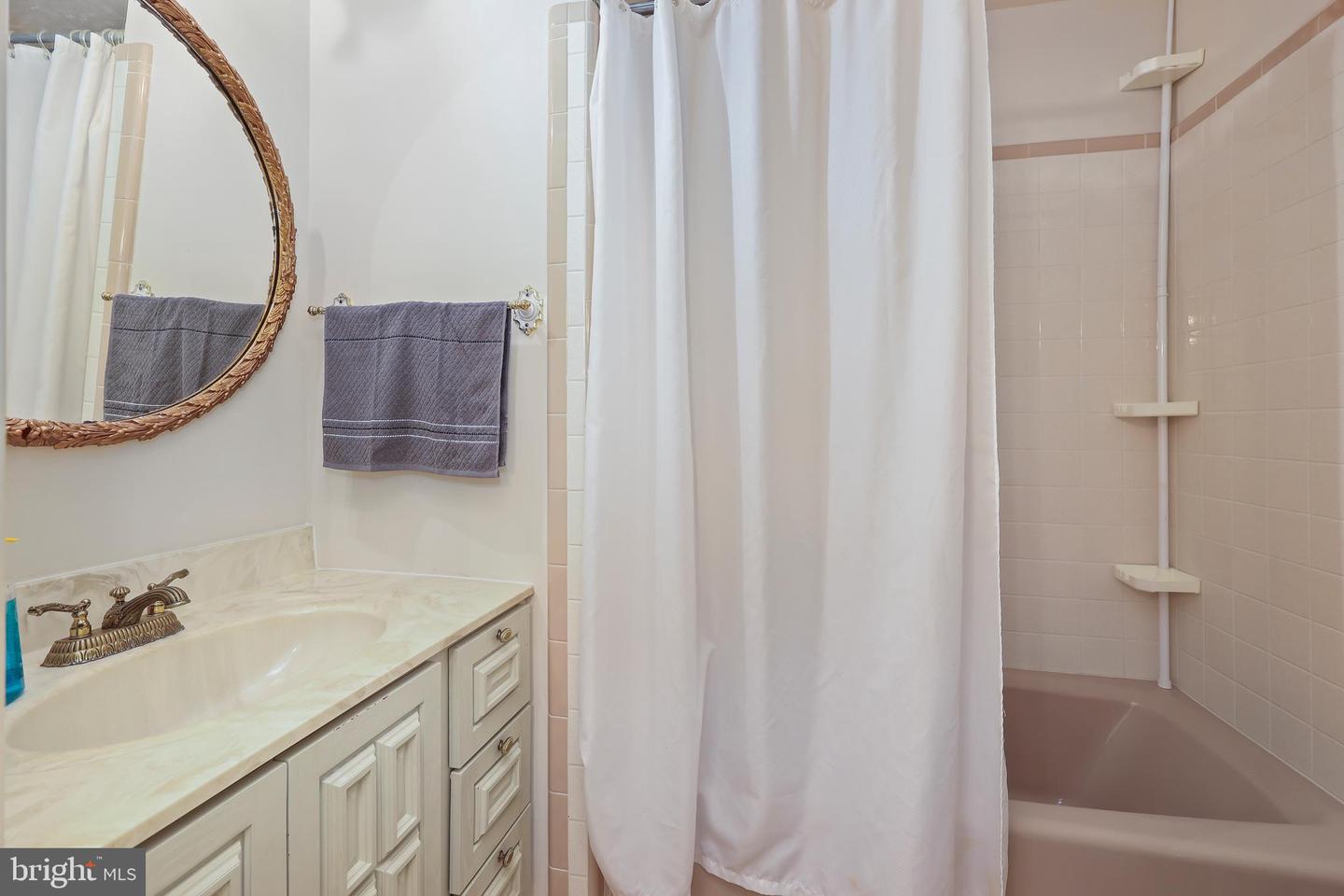 7787 GREENWICH RD, CATLETT, Virginia 20119, 6 Bedrooms Bedrooms, ,3 BathroomsBathrooms,Residential,For sale,7787 GREENWICH RD,VAFQ2016898 MLS # VAFQ2016898