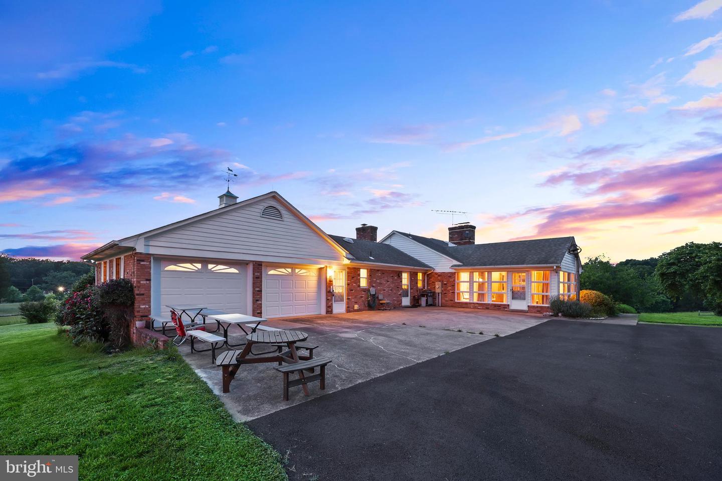 7787 GREENWICH RD, CATLETT, Virginia 20119, 6 Bedrooms Bedrooms, ,3 BathroomsBathrooms,Residential,For sale,7787 GREENWICH RD,VAFQ2016898 MLS # VAFQ2016898