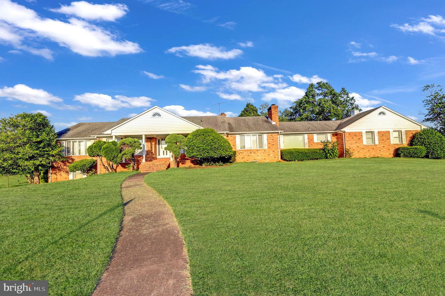 7787 GREENWICH RD, CATLETT, Virginia 20119, 6 Bedrooms Bedrooms, ,3 BathroomsBathrooms,Residential,For sale,7787 GREENWICH RD,VAFQ2016898 MLS # VAFQ2016898