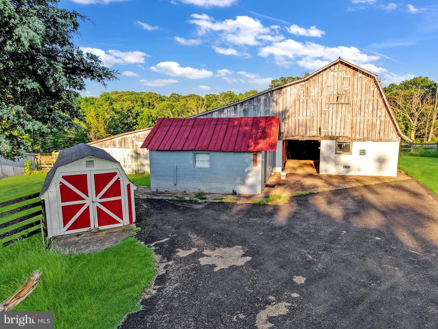 7787 GREENWICH RD, CATLETT, Virginia 20119, 6 Bedrooms Bedrooms, ,3 BathroomsBathrooms,Residential,For sale,7787 GREENWICH RD,VAFQ2016898 MLS # VAFQ2016898