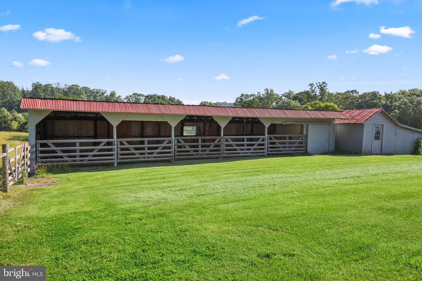 7787 GREENWICH RD, CATLETT, Virginia 20119, 6 Bedrooms Bedrooms, ,3 BathroomsBathrooms,Residential,For sale,7787 GREENWICH RD,VAFQ2016898 MLS # VAFQ2016898