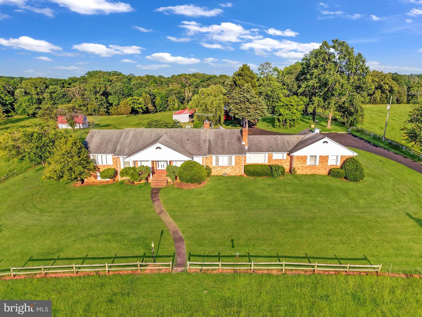 7787 GREENWICH RD, CATLETT, Virginia 20119, 6 Bedrooms Bedrooms, ,3 BathroomsBathrooms,Residential,For sale,7787 GREENWICH RD,VAFQ2016898 MLS # VAFQ2016898