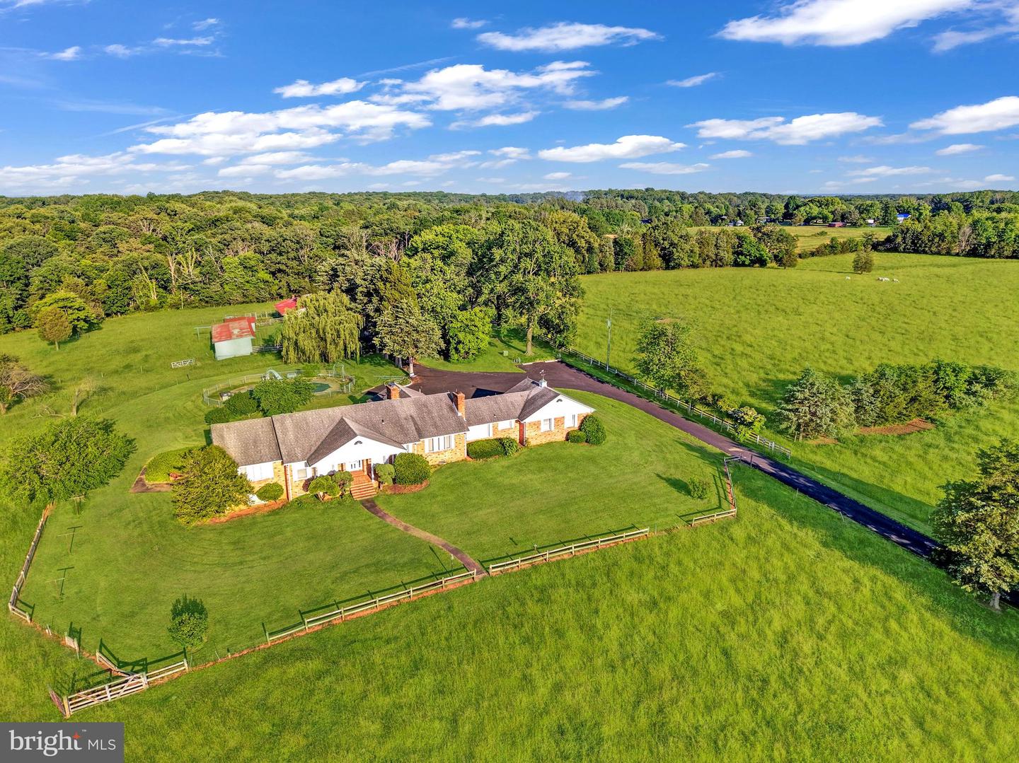 7787 GREENWICH RD, CATLETT, Virginia 20119, 6 Bedrooms Bedrooms, ,3 BathroomsBathrooms,Residential,For sale,7787 GREENWICH RD,VAFQ2016898 MLS # VAFQ2016898