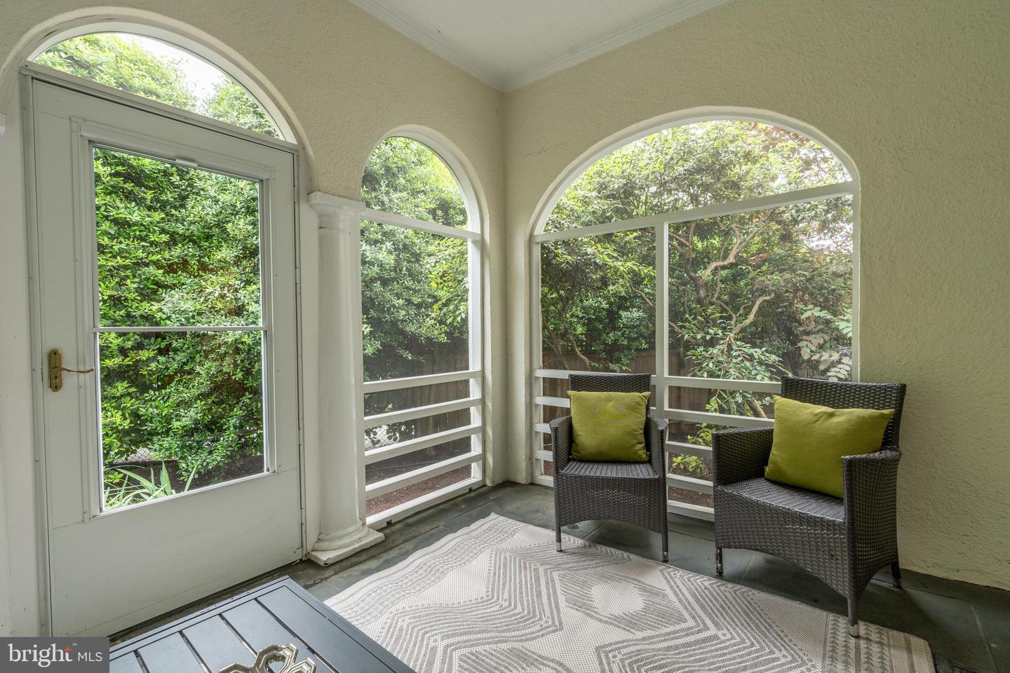 5045 RENO RD NW, WASHINGTON, District Of Columbia 20008, 4 Bedrooms Bedrooms, ,3 BathroomsBathrooms,Residential,For sale,5045 RENO RD NW,DCDC2203894 MLS # DCDC2203894