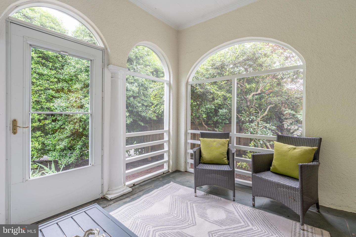 5045 RENO RD NW, WASHINGTON, District Of Columbia 20008, 4 Bedrooms Bedrooms, ,3 BathroomsBathrooms,Residential,For sale,5045 RENO RD NW,DCDC2203894 MLS # DCDC2203894