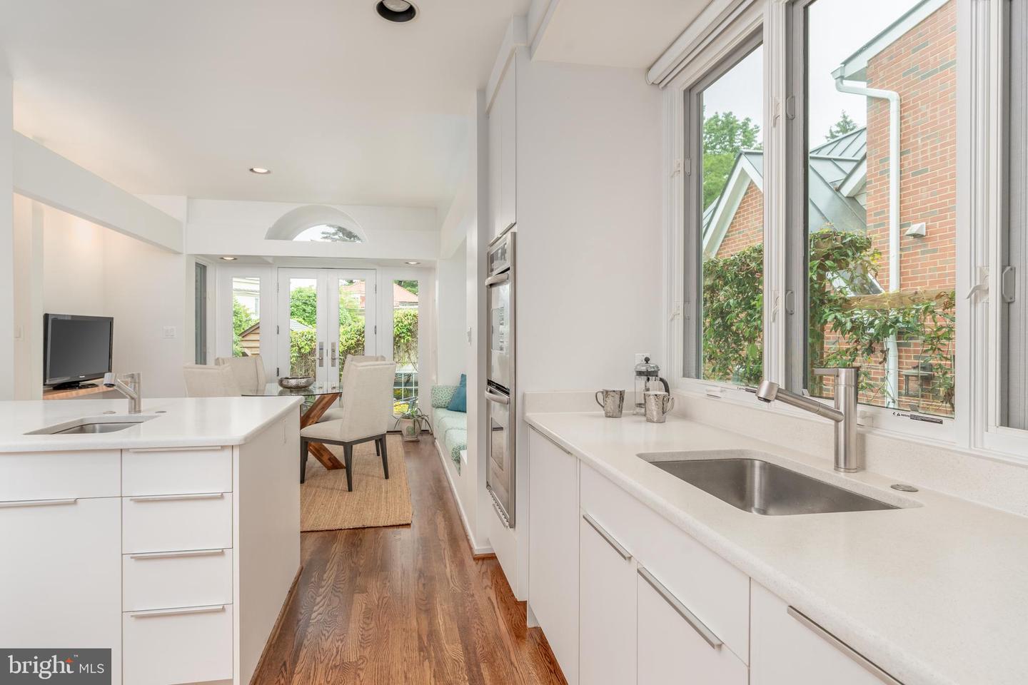 5045 RENO RD NW, WASHINGTON, District Of Columbia 20008, 4 Bedrooms Bedrooms, ,3 BathroomsBathrooms,Residential,For sale,5045 RENO RD NW,DCDC2203894 MLS # DCDC2203894